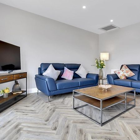 Bayview Luxury 3 Bedroom Apartment First Floor داونيغس المظهر الخارجي الصورة