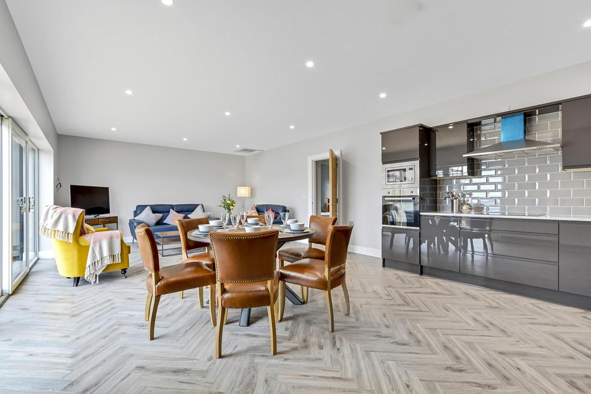 Bayview Luxury 3 Bedroom Apartment First Floor داونيغس المظهر الخارجي الصورة
